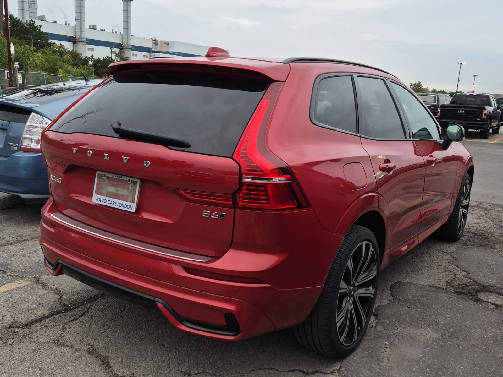 Volvo XC60 B6 Awd R-design / ���������� | Mobile.bg � ����������� 2