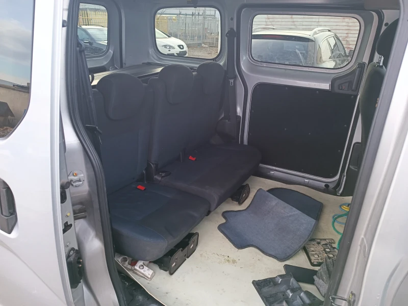 Nissan NV200 Пътнически 1.5dci Euro 5A, снимка 9 - Бусове и автобуси - 48535086