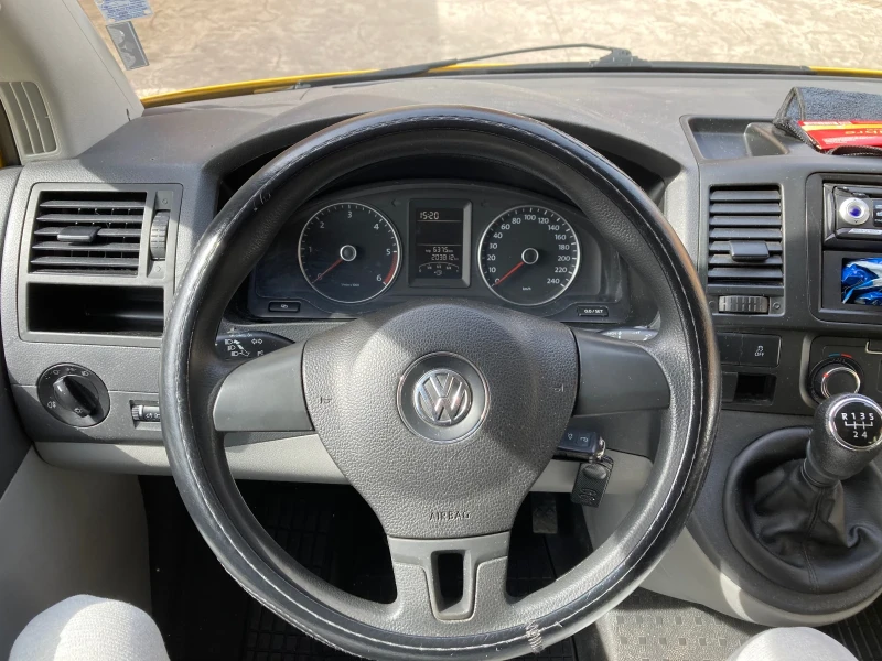 VW T5, снимка 4 - Бусове и автобуси - 49600719