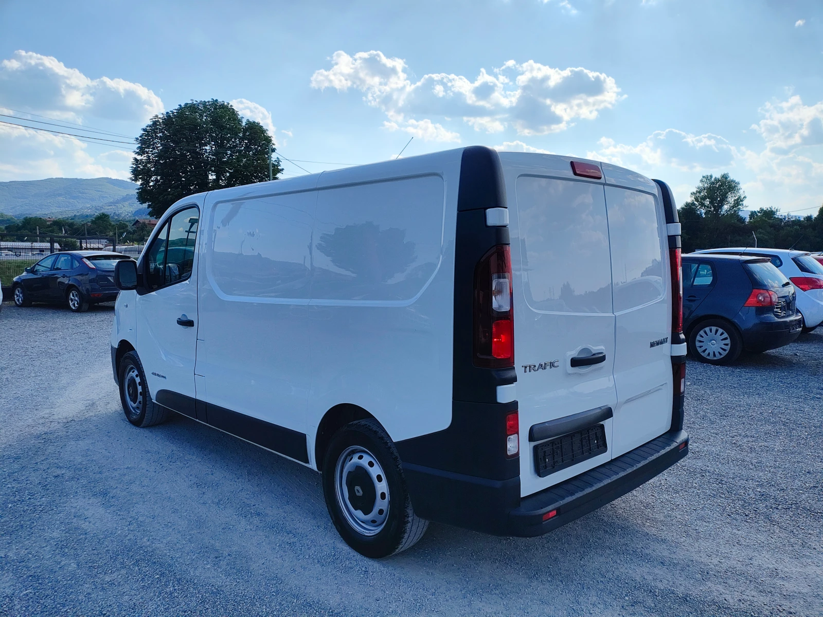 Renault Trafic 1.6 dci - изображение 5