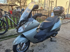 Aprilia Atlantic 250ie Мотора е като нов във всяко едно отношение, снимка 3