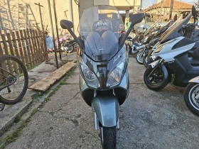 Aprilia Atlantic 250ie Мотора е като нов във всяко едно отношение, снимка 2
