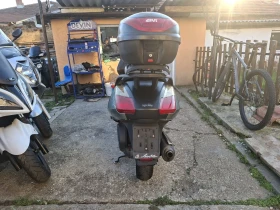 Aprilia Atlantic 250ie Мотора е като нов във всяко едно отношение, снимка 8