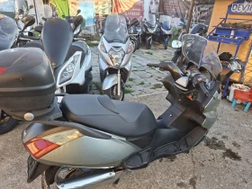 Aprilia Atlantic 250ie Мотора е като нов във всяко едно отношение, снимка 6
