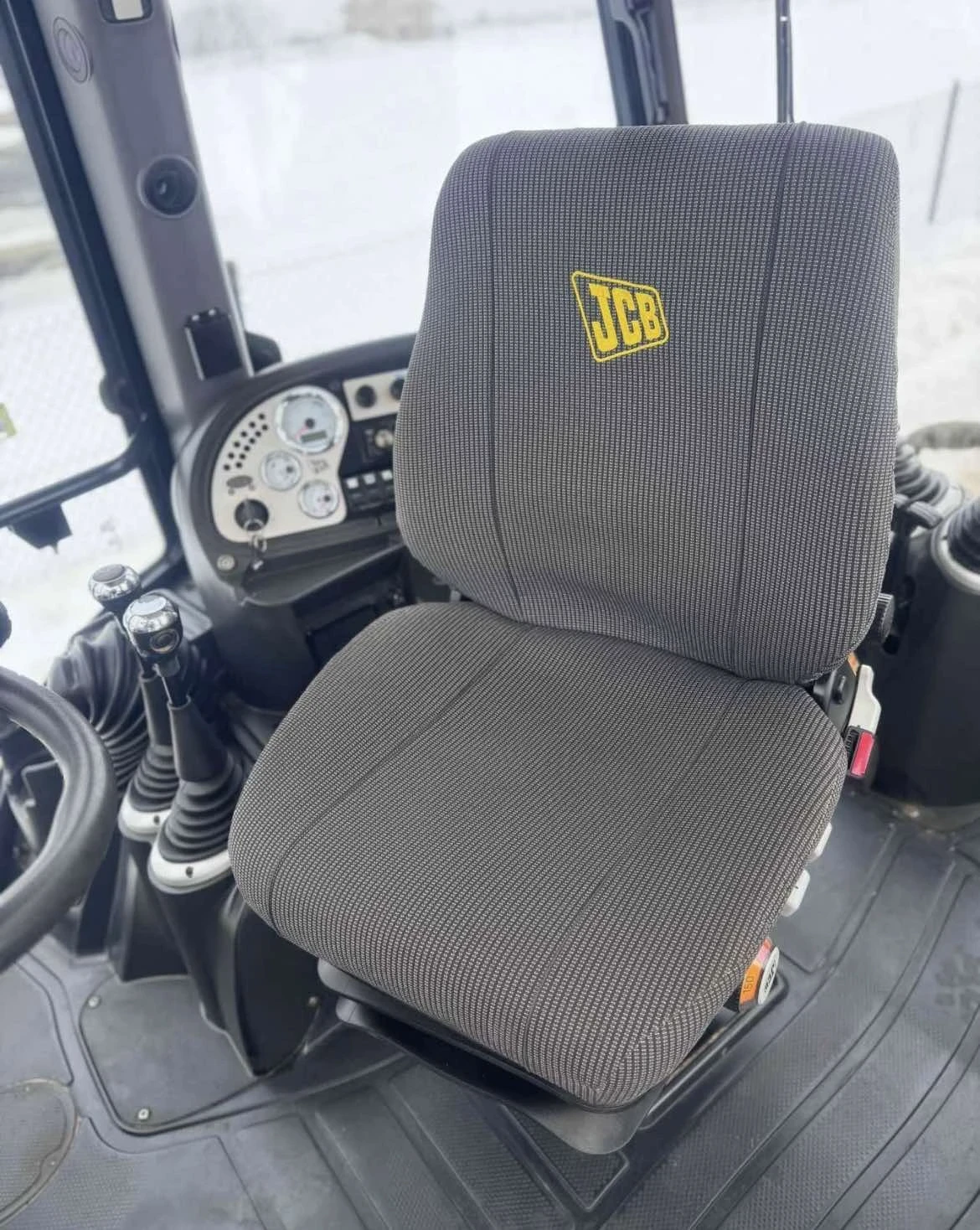 Багер JCB 4cx, снимка 5 - Индустриална техника - 53909354
