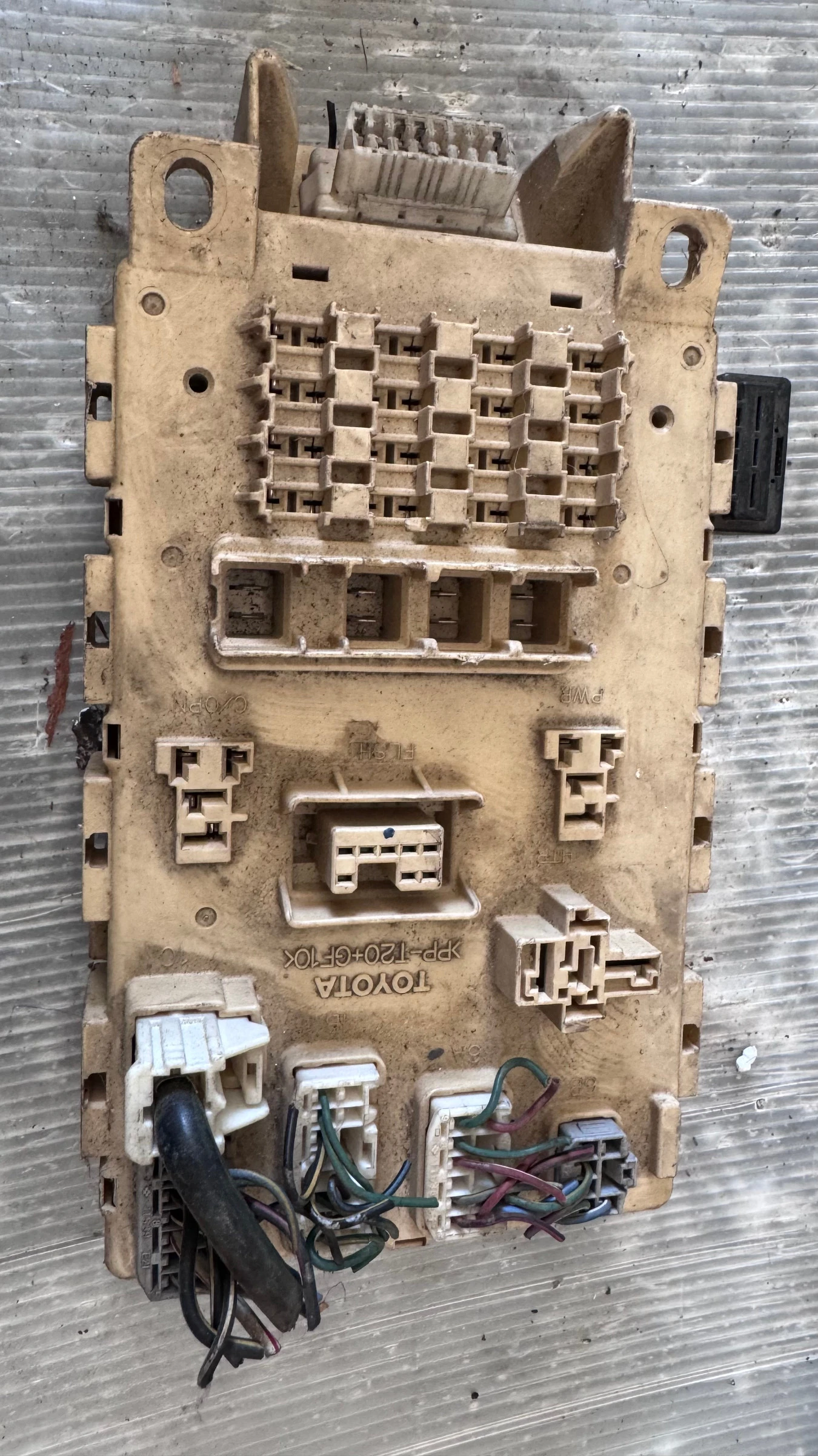   (  BSI / BSM )  Toyota Yaris - PP-T20+GF10 | Mobile.bg   1