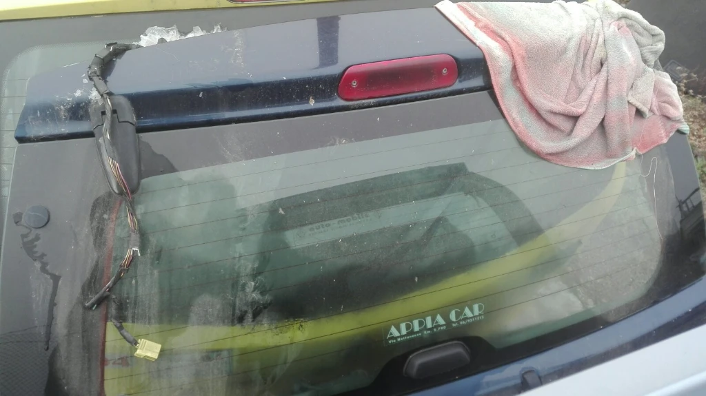 стъкло заден капак Джип Гранд Чероки