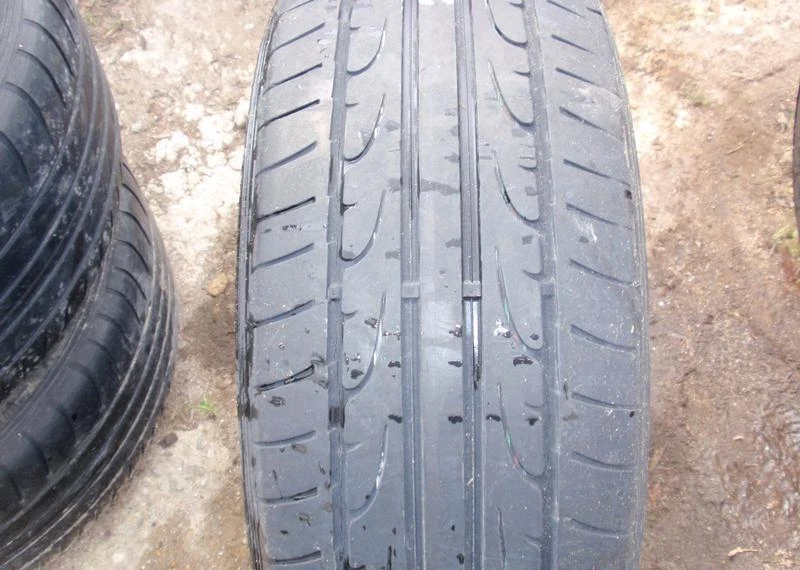 Гуми Летни 215/45R16, снимка 2 - Гуми и джанти - 5257439