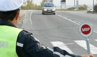 Монтаж на Мултимедия 2 дин и 1 дин, Камери за задно виждане, Парктроници ,Автоаларми, снимка 4 - Автоаларми - 47687457