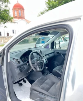 VW Caddy 1.6tdi 102к.с., снимка 7