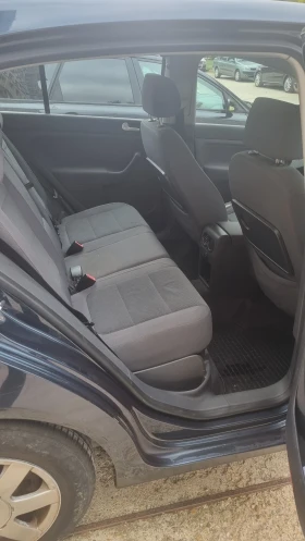 VW Golf Plus - 2200 € - 29594216 11