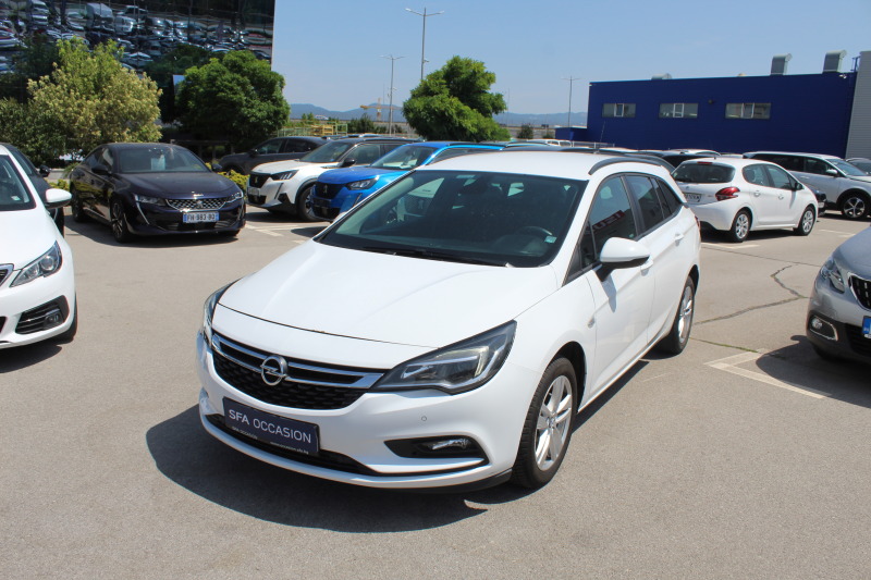 Opel Astra SPORTS TOURER 1.4 ECOTEC / 125 HP BVM6//1711R22, снимка 1 - Автомобили и джипове - 41618067