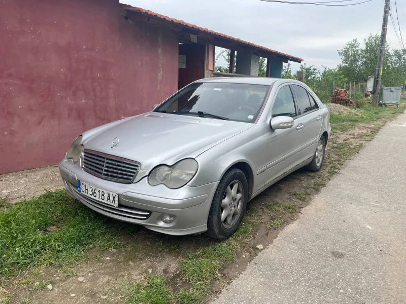 Mercedes-Benz C 220, снимка 1 - Автомобили и джипове - 47432864