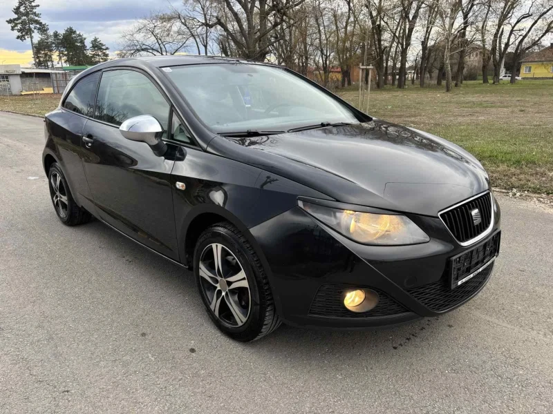 Seat Ibiza 1.4 i, снимка 7 - Автомобили и джипове - 48543320