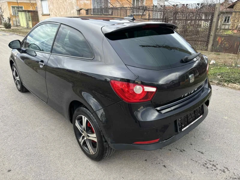 Seat Ibiza 1.4 i, снимка 3 - Автомобили и джипове - 48543320