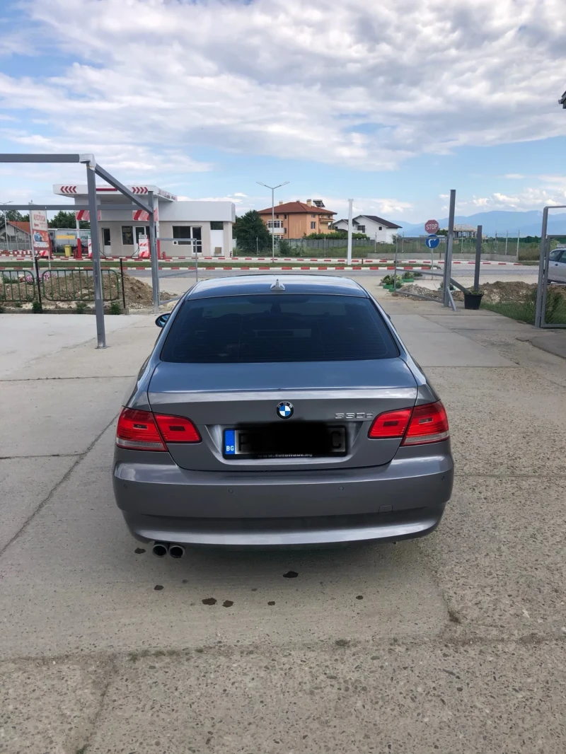 BMW 330, снимка 2 - Автомобили и джипове - 48599371