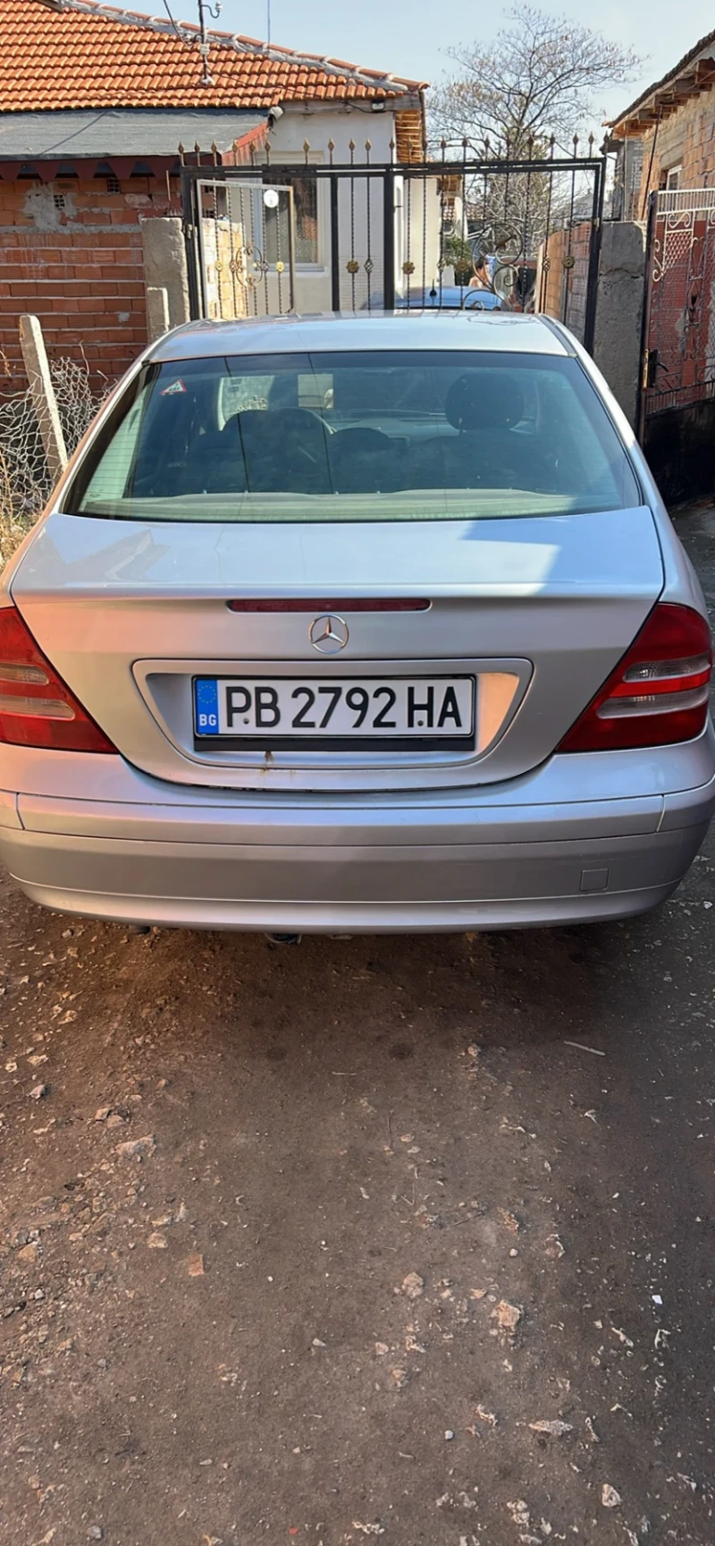 Mercedes-Benz C 180, снимка 2 - Автомобили и джипове - 49136386