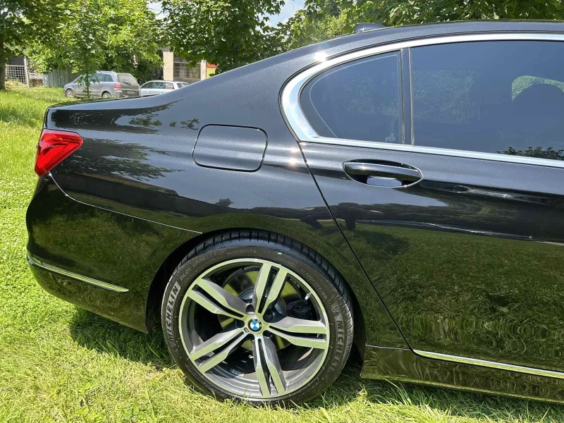 BMW 730 X-DRIVE, снимка 7 - Автомобили и джипове - 51980076