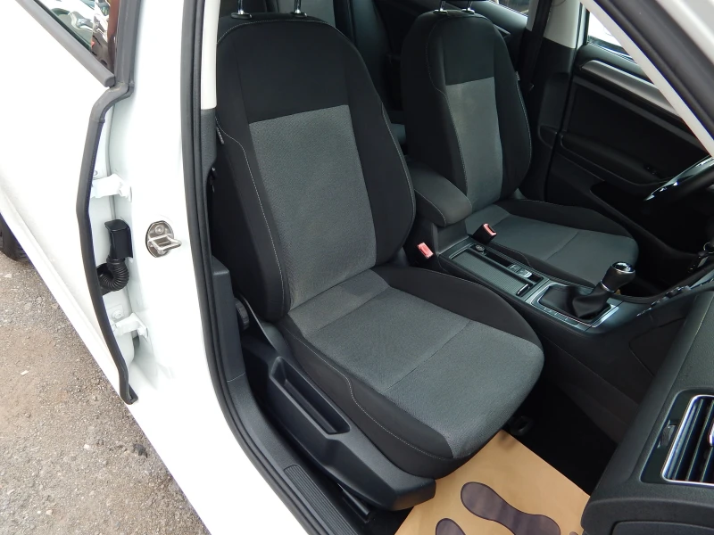 VW Golf 1.6TDI* ПЕРФЕКТЕН* EURO6B* , снимка 16 - Автомобили и джипове - 51596859