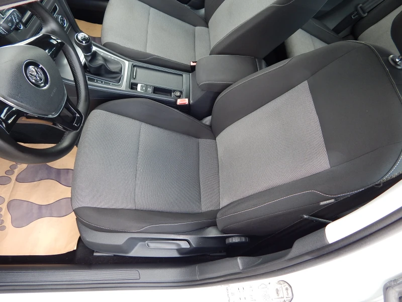 VW Golf 1.6TDI* ПЕРФЕКТЕН* EURO6B* , снимка 13 - Автомобили и джипове - 51596859