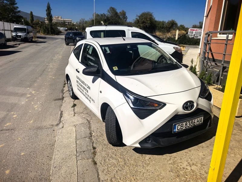 Toyota Aygo 1.0 газова уредба- товарна Перфектна, снимка 9 - Автомобили и джипове - 52426992