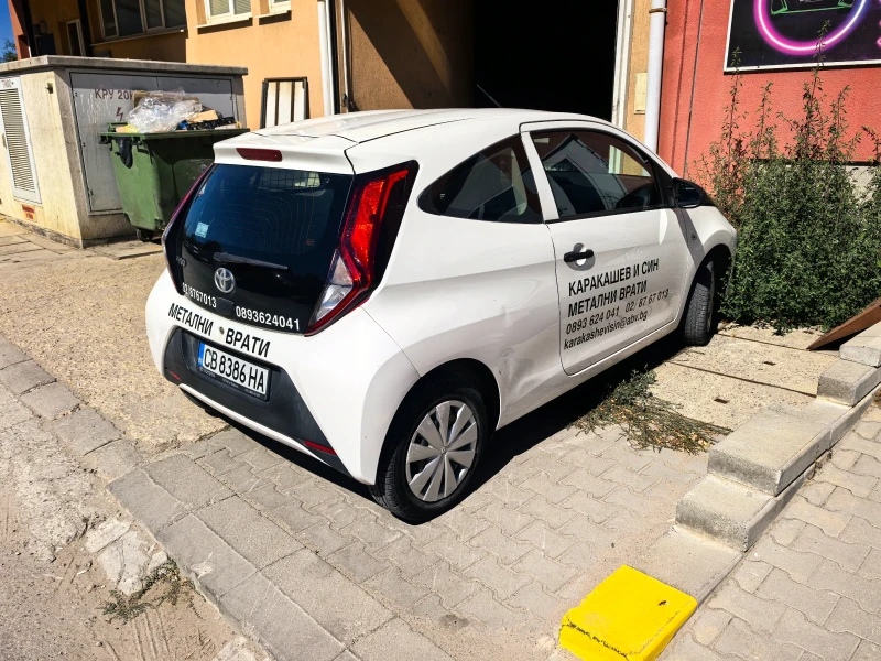 Toyota Aygo 1.0 газова уредба- товарна Перфектна, снимка 6 - Автомобили и джипове - 52426992