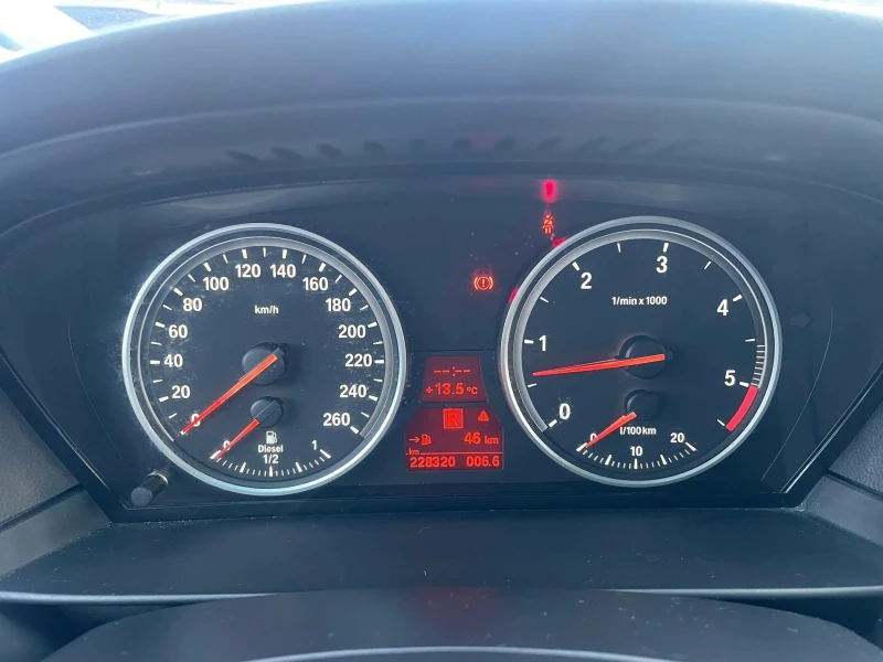 BMW 530 D FACELIFT NAVI BI-XENON 235КС, снимка 14 - Автомобили и джипове - 51737307