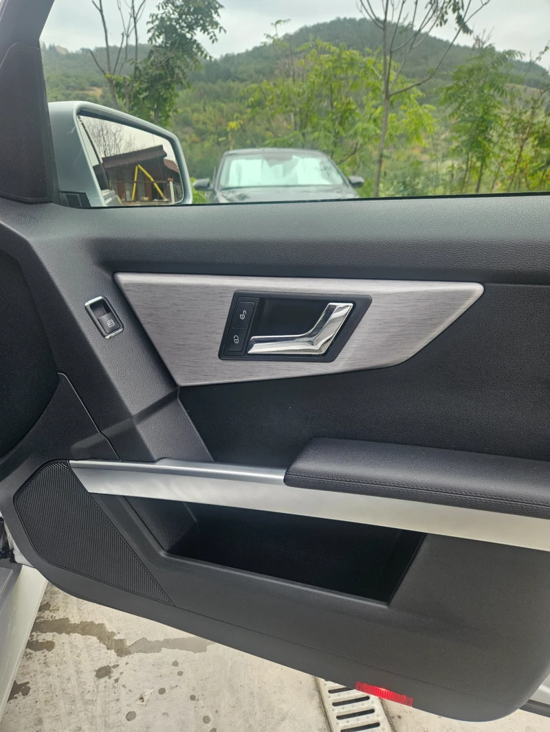 Mercedes-Benz 320, снимка 8 - Автомобили и джипове - 52454217