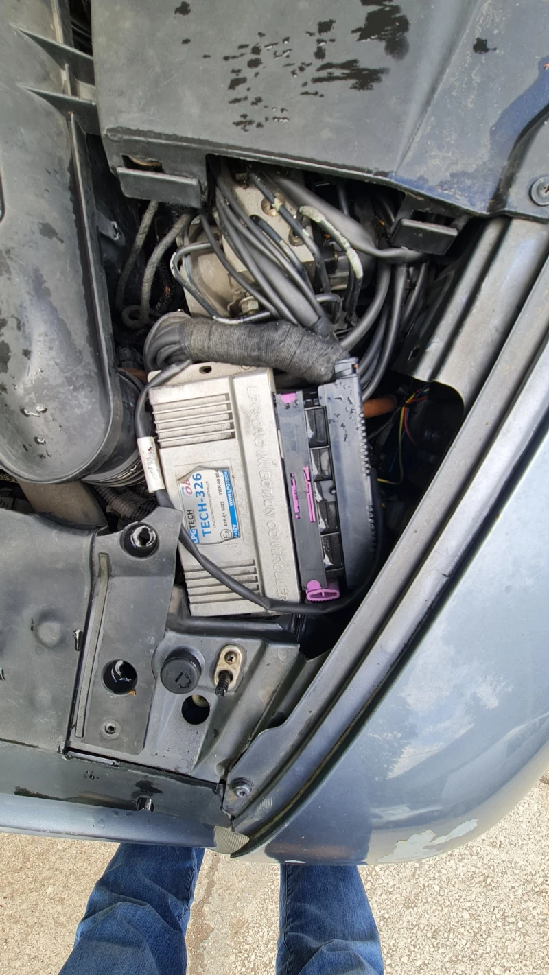 Alfa Romeo 166 2.5V6 24V distinktive, снимка 14 - Автомобили и джипове - 52217711