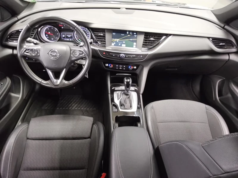 Opel Insignia 1.5/ST-LINE/122HP/ELEGANCE/LED/L.ASS/CRUISEC./911f, снимка 7 - Автомобили и джипове - 52303732