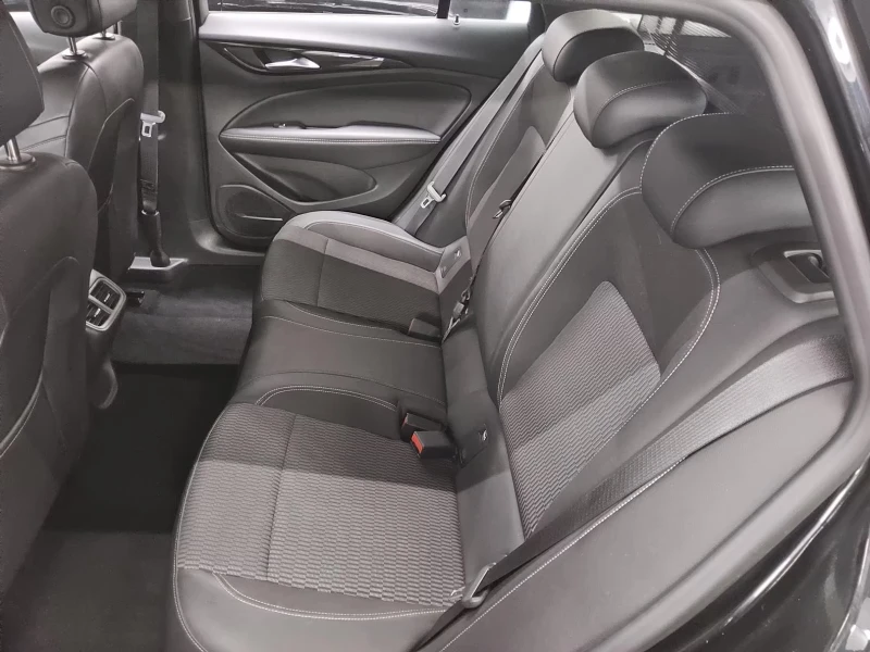 Opel Insignia 1.5/ST-LINE/122HP/ELEGANCE/LED/L.ASS/CRUISEC./911f, снимка 10 - Автомобили и джипове - 52303732