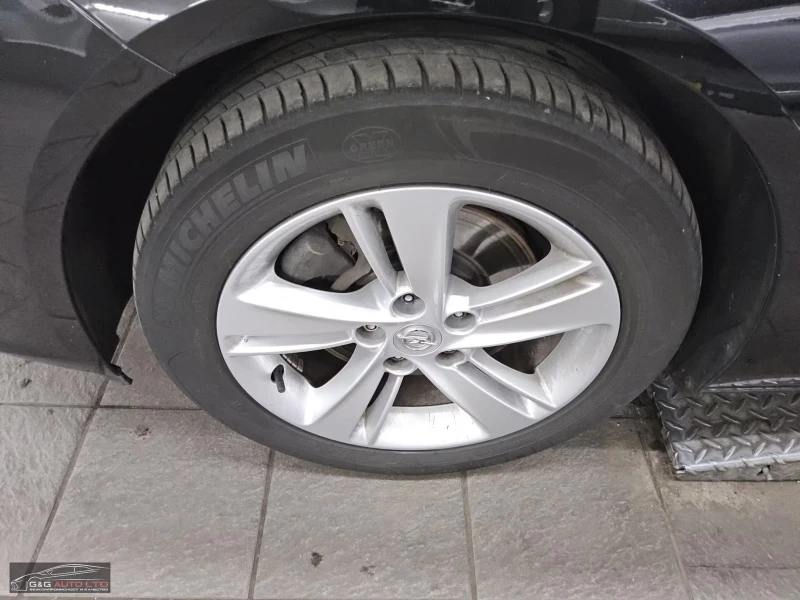 Opel Insignia 1.5/ST-LINE/122HP/ELEGANCE/LED/L.ASS/CRUISEC./911f, снимка 2 - Автомобили и джипове - 52303732