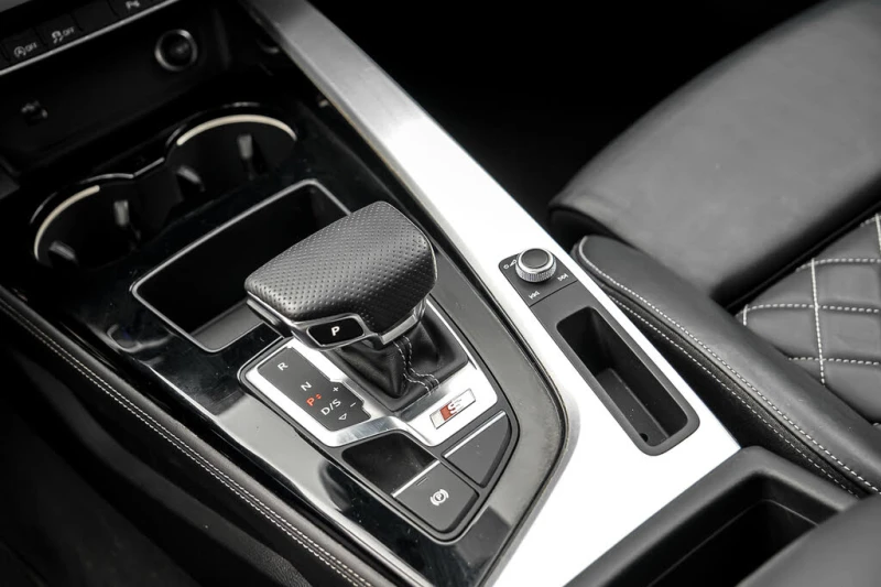 Audi S4 QUATTRO * PREMIUM * MASSAGE * CARPLAY * ПОДГРЕВ , снимка 14 - Автомобили и джипове - 52522796