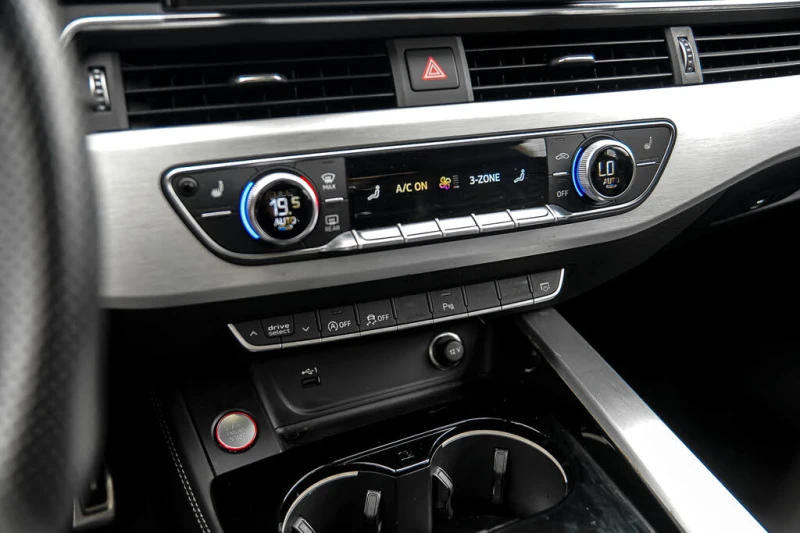 Audi S4 QUATTRO * PREMIUM * MASSAGE * CARPLAY * ПОДГРЕВ , снимка 13 - Автомобили и джипове - 52522796