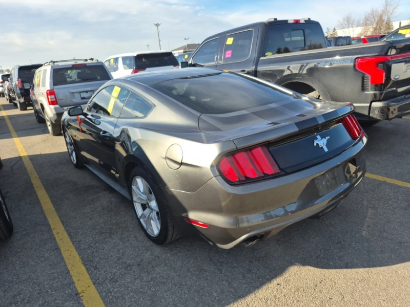 Ford Mustang * АВТО КРЕДИТ* ЦЕНА ДО БГ * СЕРВИЗНА ИСТОРИЯ * , снимка 3 - Автомобили и джипове - 52594486