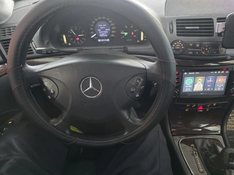 Mercedes-Benz E 220 CDI на пружини, снимка 12 - Автомобили и джипове - 52653757