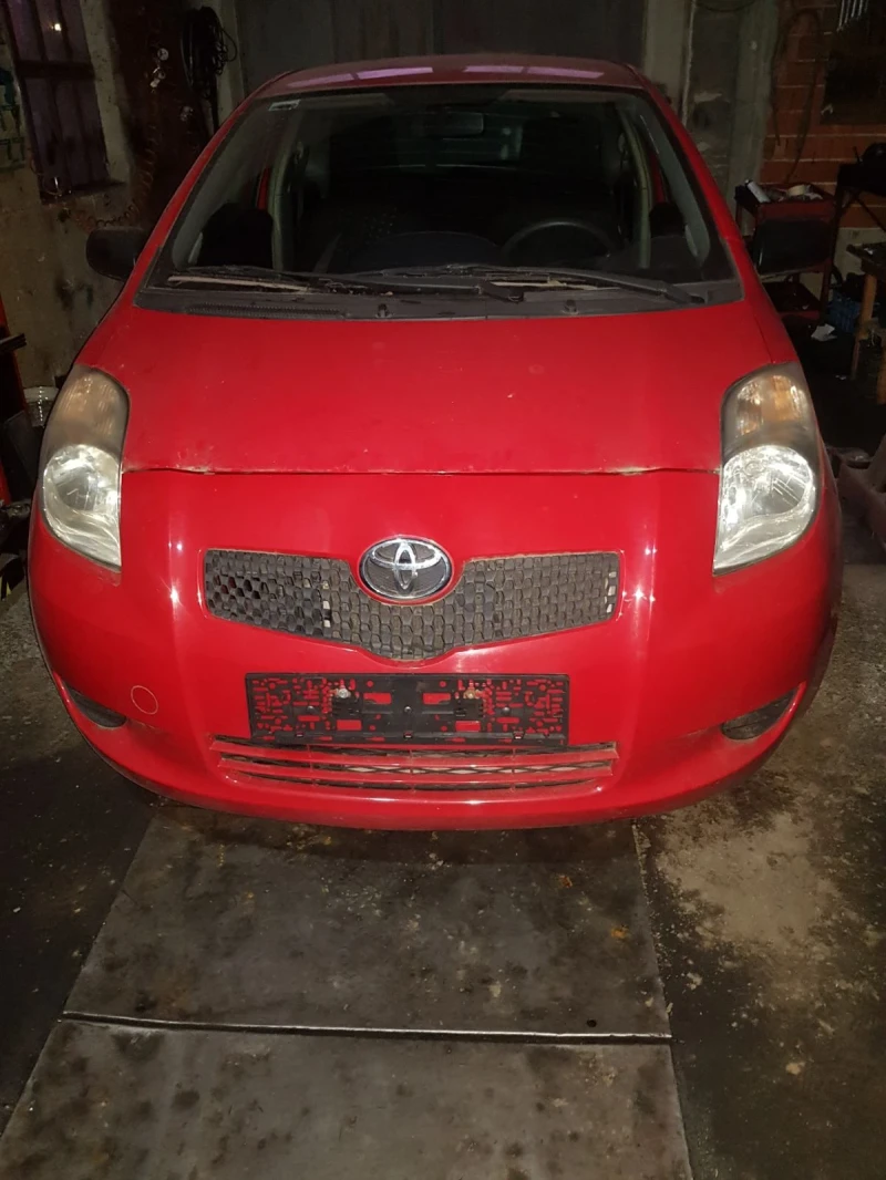 Toyota Yaris Седан