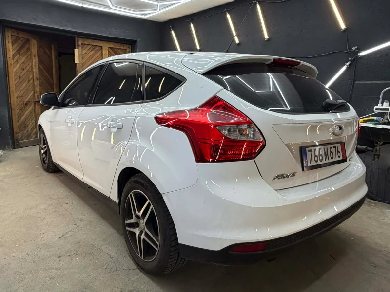 Ford Focus 1.0i, снимка 5 - Автомобили и джипове - 53149909