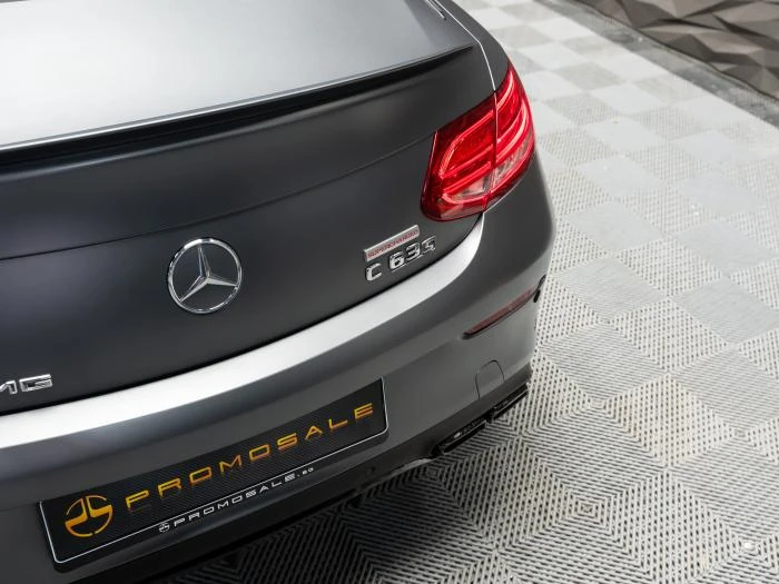 Mercedes-Benz C 63 AMG C63 AMG* BURMESTER* ОБДУХВ* NAVI* HUD* MEMORY* , снимка 15 - Автомобили и джипове - 54632732
