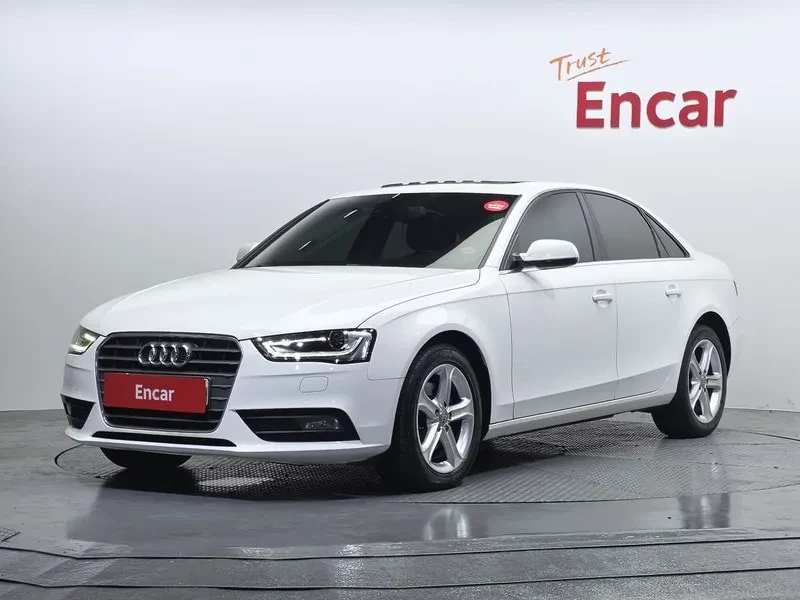 Audi A4 30 Tdi B8, снимка 2 - Автомобили и джипове - 54989630