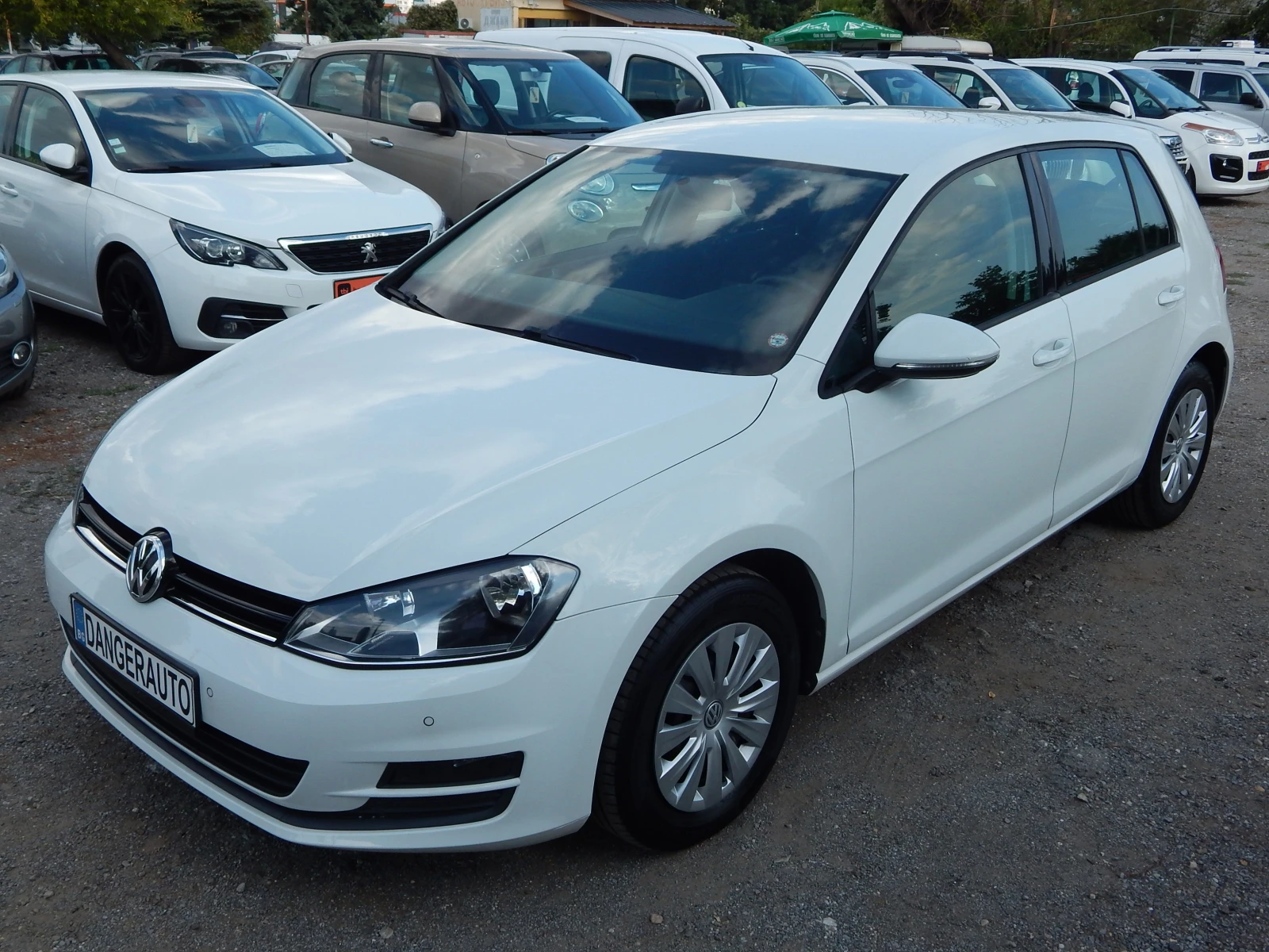 VW Golf 1.6TDI* ПЕРФЕКТЕН* EURO6B* , снимка 1