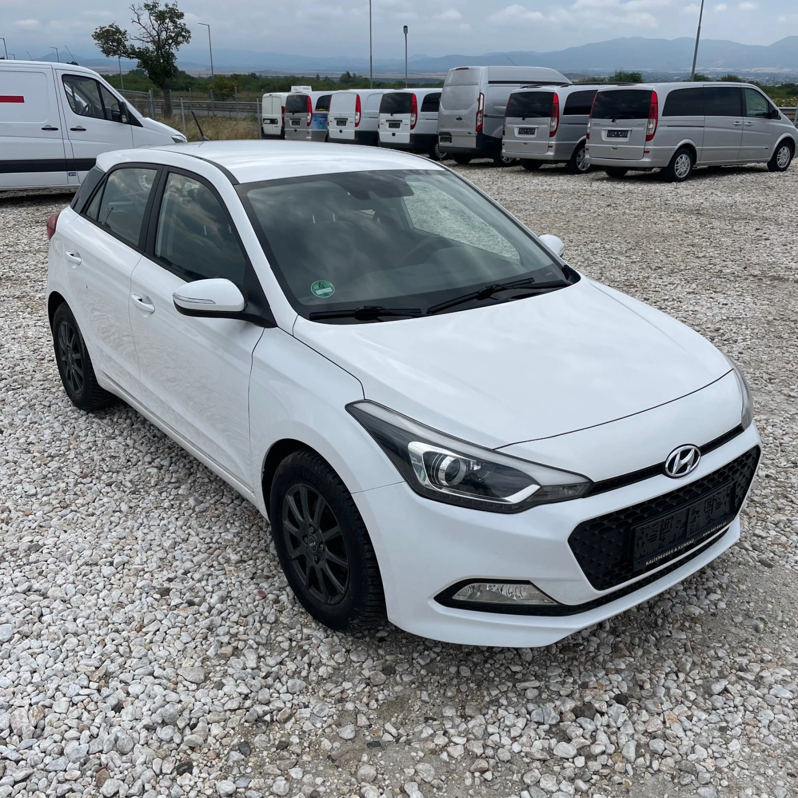 Hyundai I20 1.1CRDi-Клима-ЕВРО6 - изображение 2