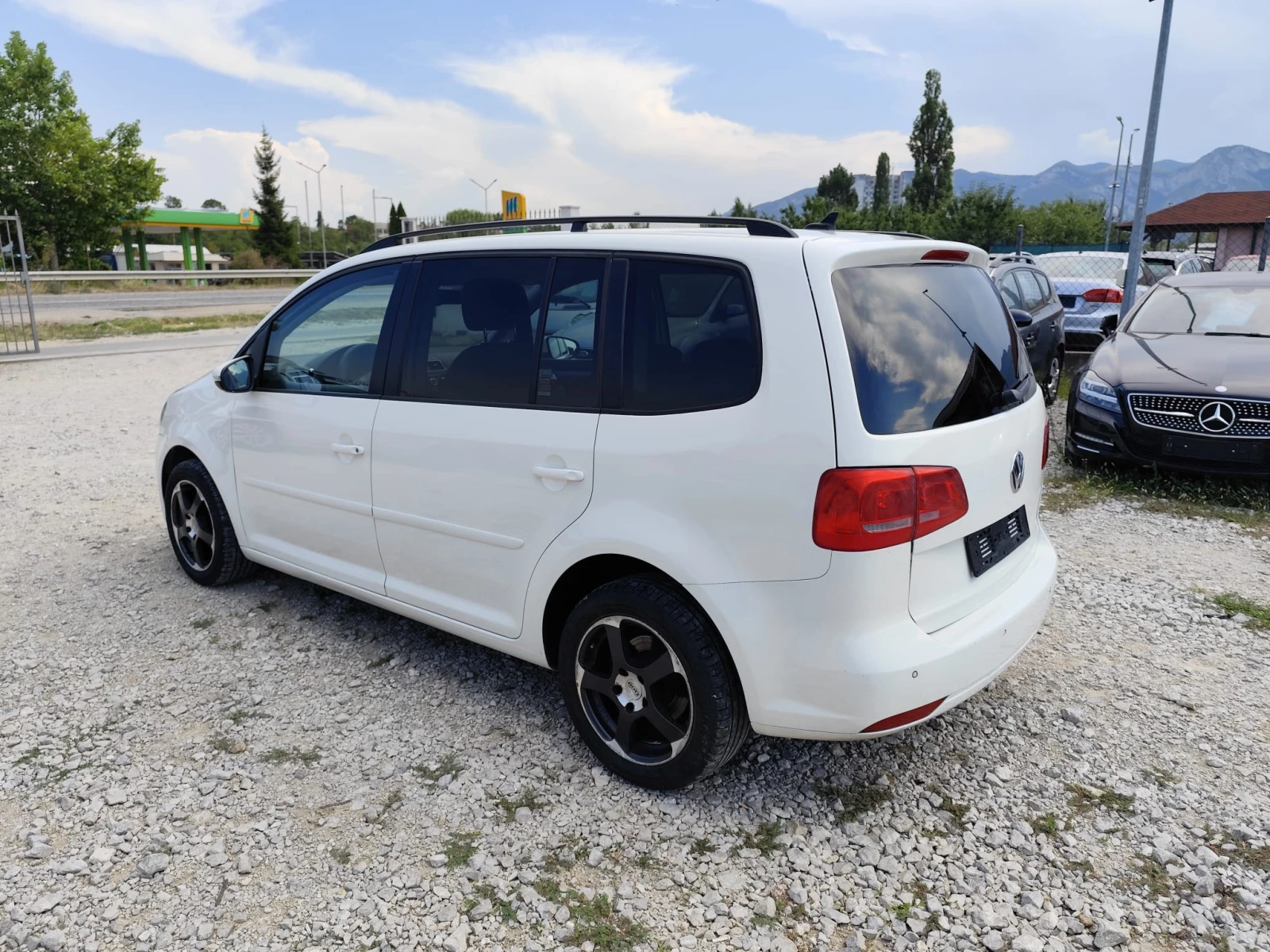 VW Touran 1.6 дизел Автомат Италия - изображение 8