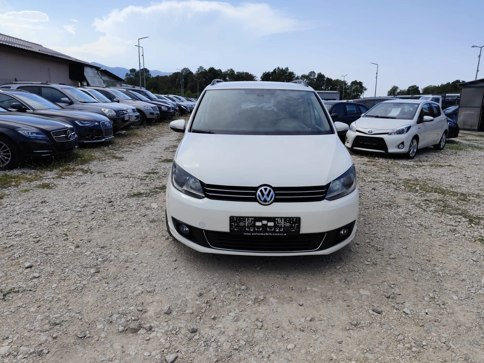 VW Touran 1.6 дизел Автомат Италия - изображение 2