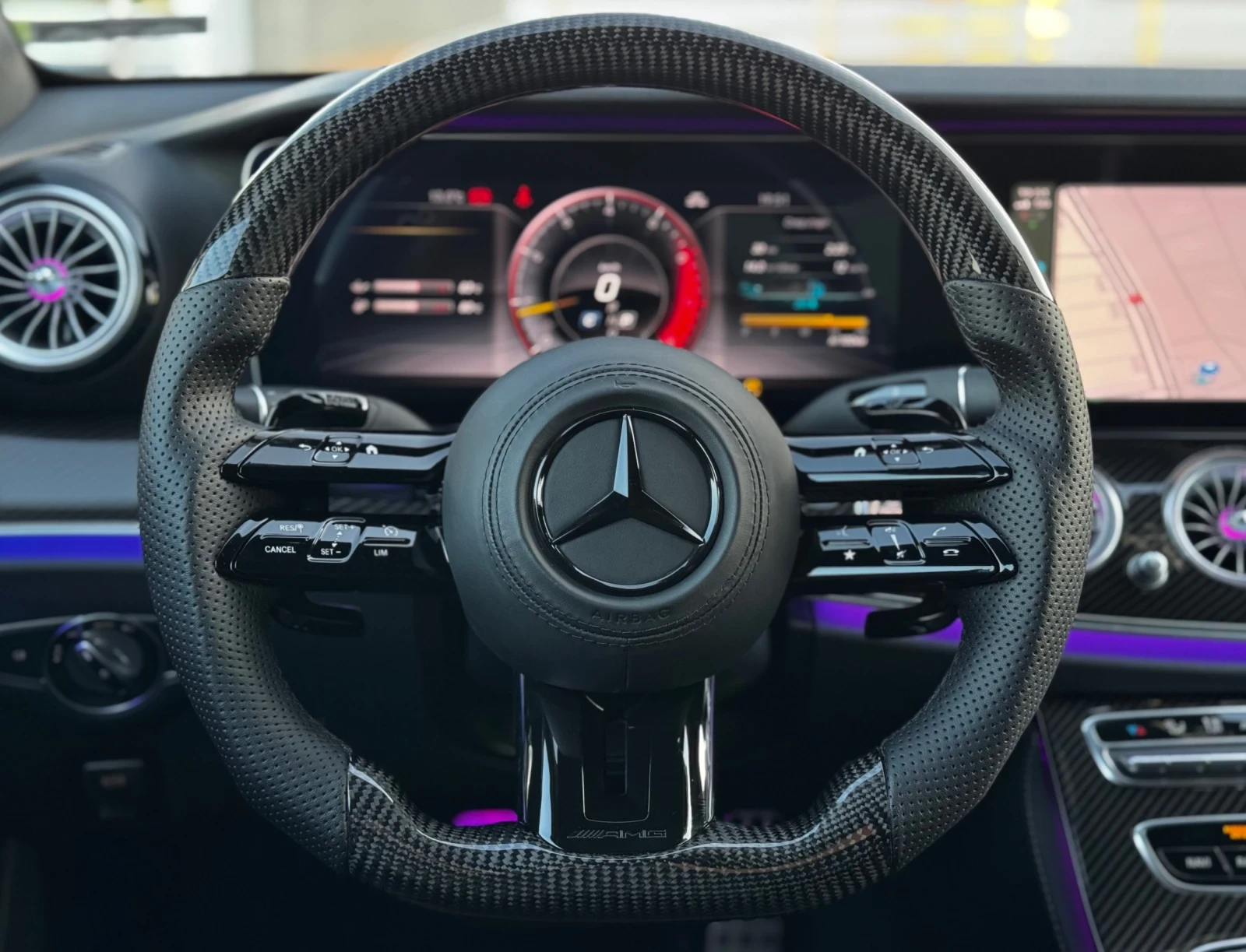 Mercedes-Benz E 220 - Face 63 AMG - Ambient - Carbon - Active sound - - изображение 8