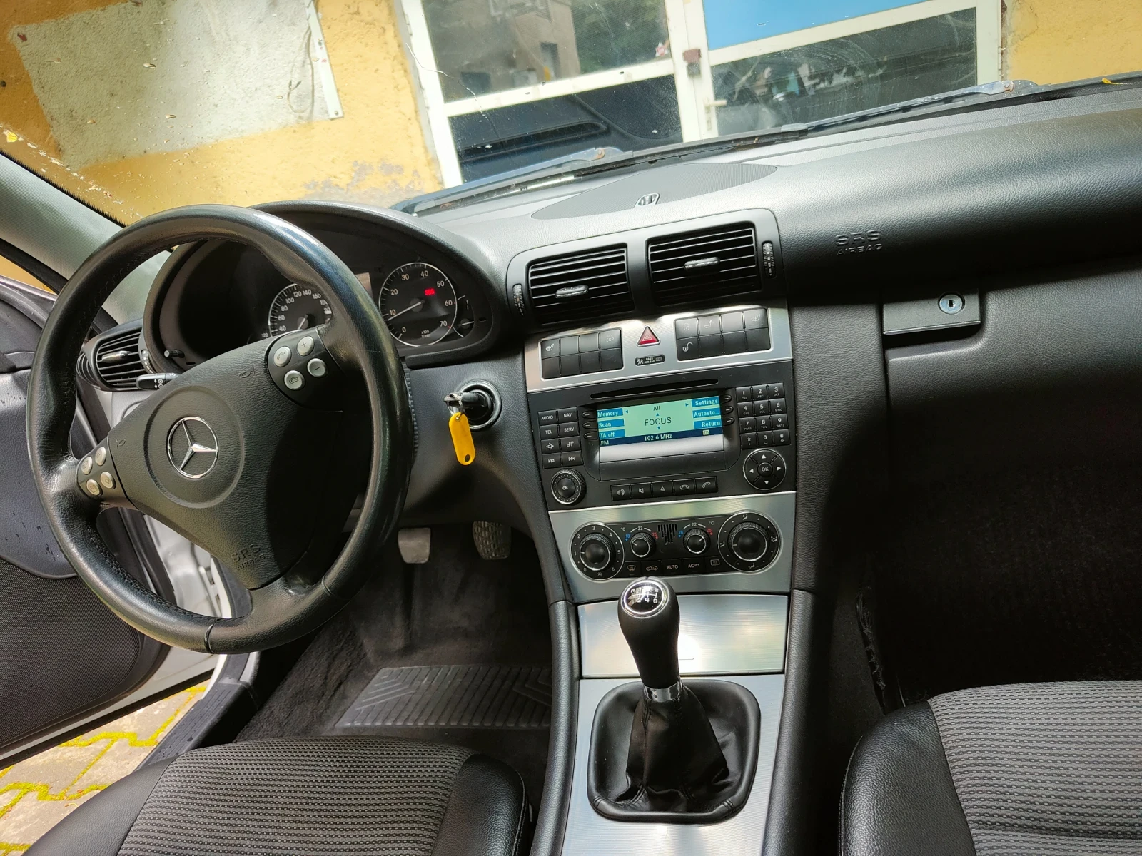 Mercedes-Benz C 200  - изображение 5