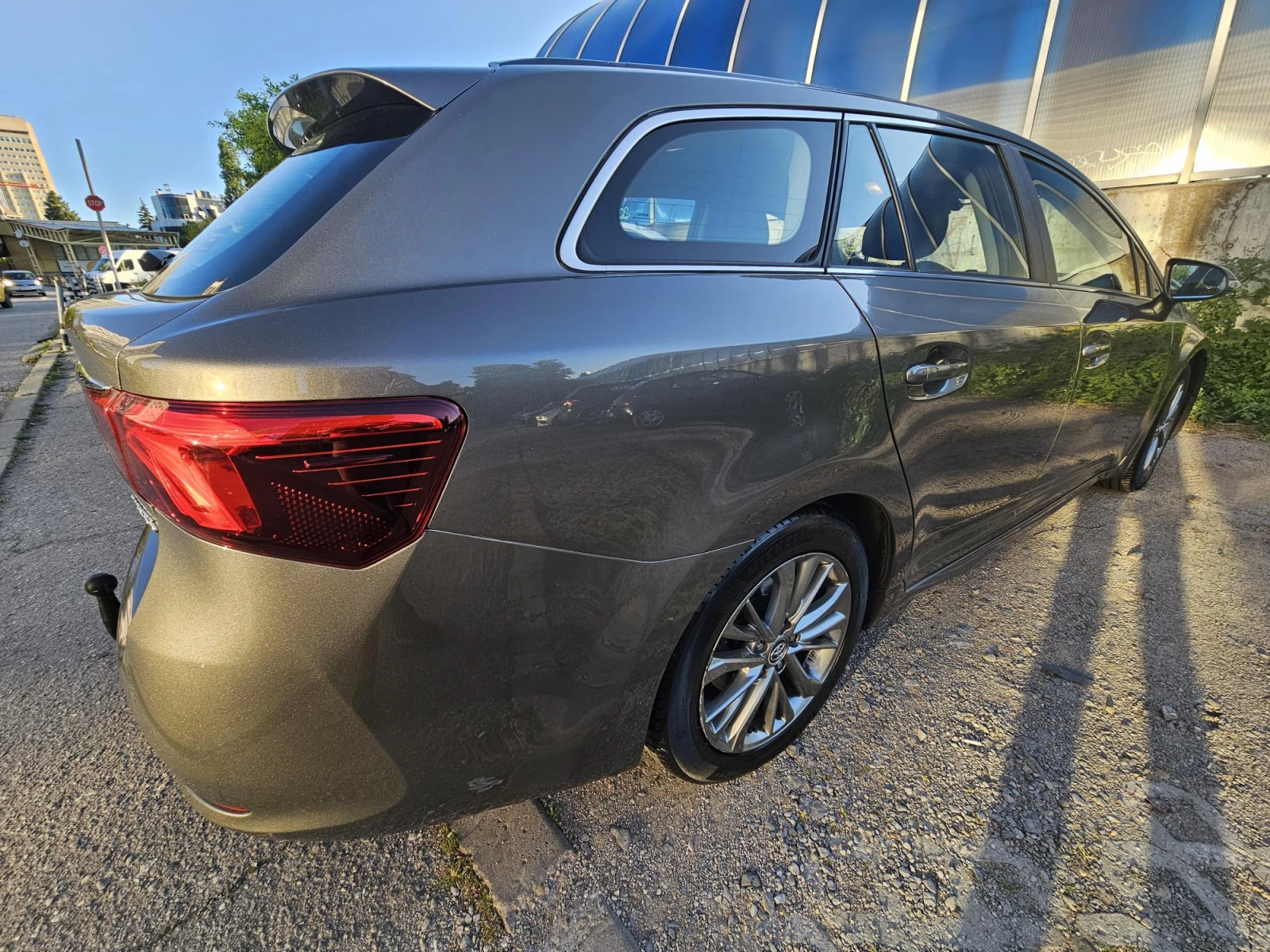 Toyota Avensis D4D  - Executive - изображение 9