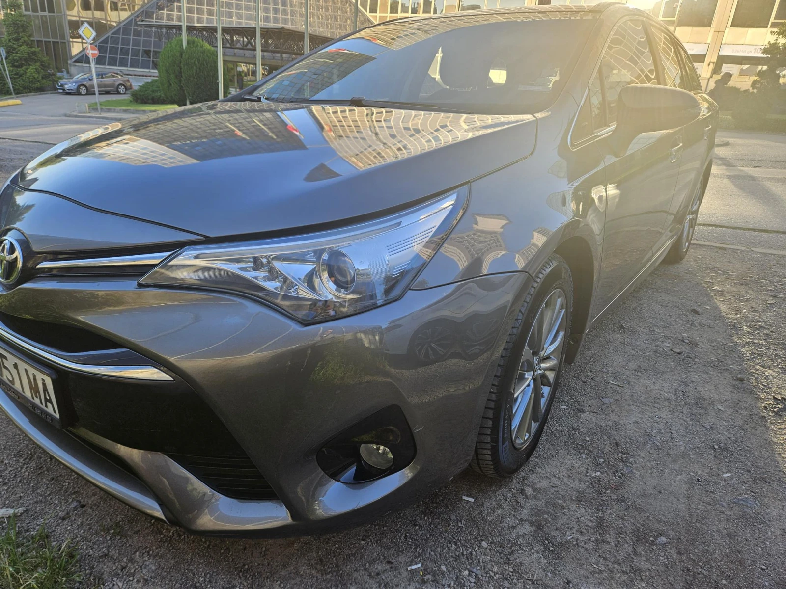 Toyota Avensis D4D  - Executive - изображение 3