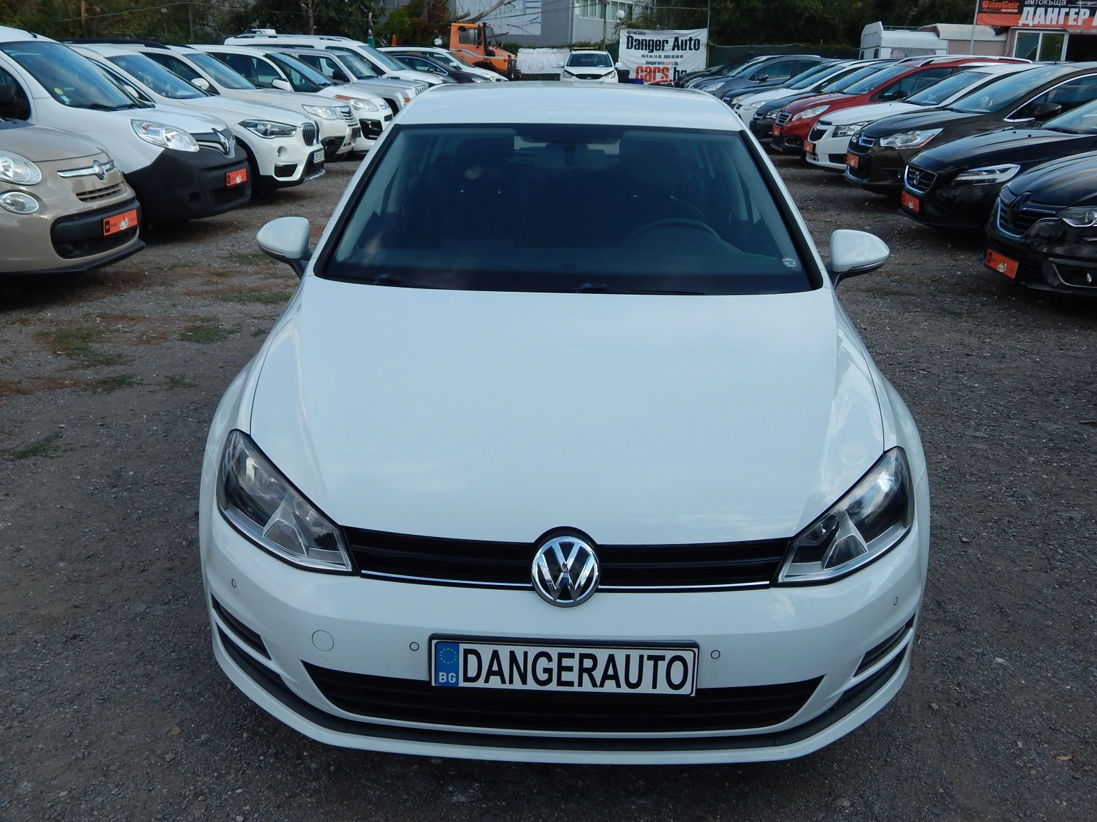 VW Golf 1.6TDI* ПЕРФЕКТЕН* EURO6B*  - изображение 2