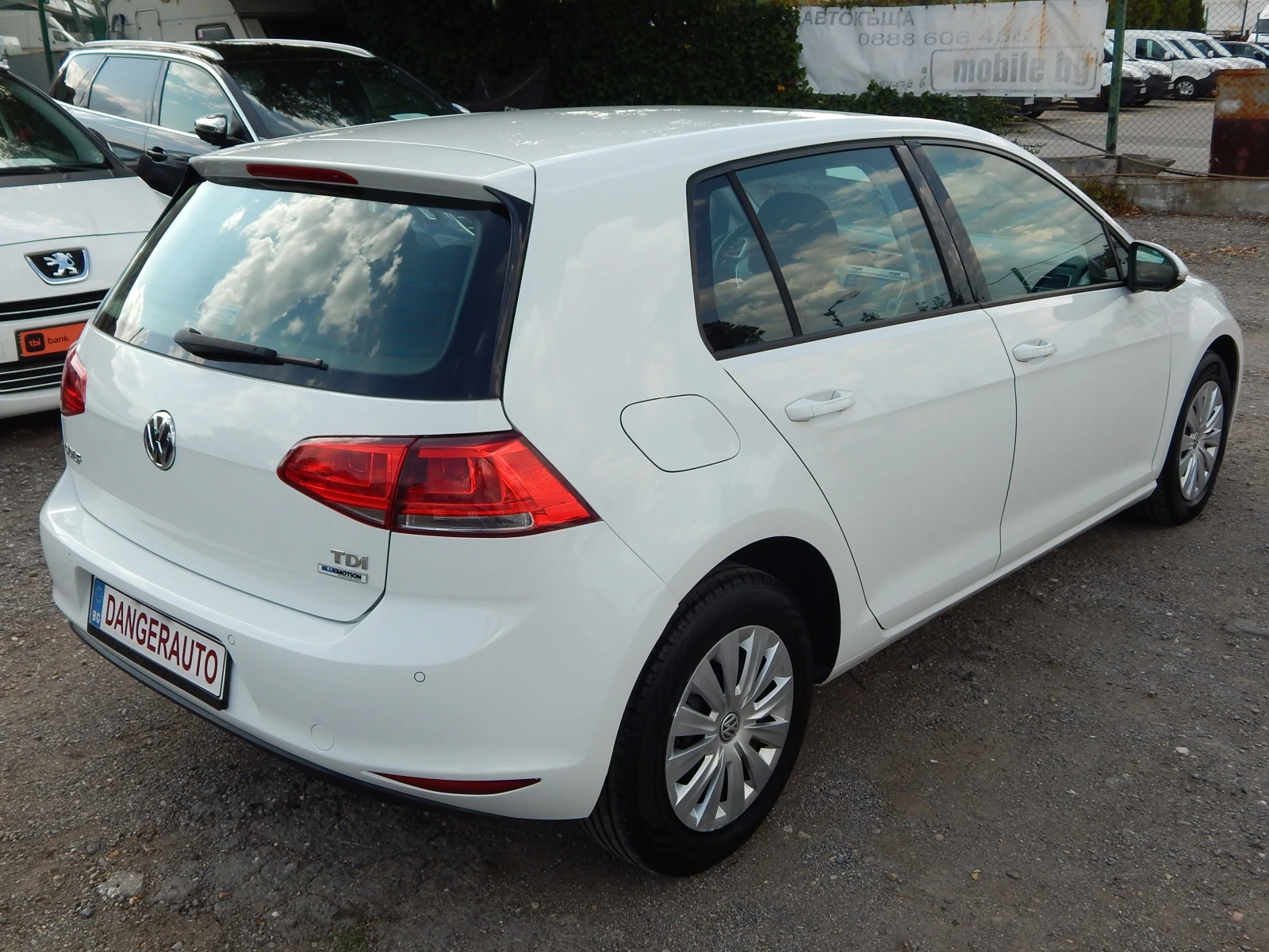 VW Golf 1.6TDI* ПЕРФЕКТЕН* EURO6B*  - изображение 4